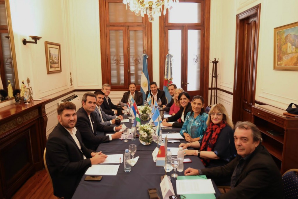 Quintela se reunió con ministros de Desarrollo Social de varias provincias