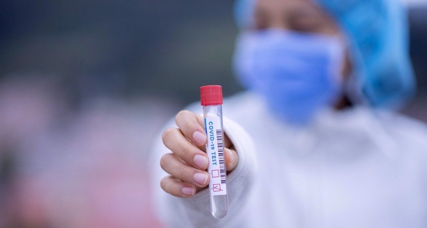 La OMS advierte que el coronavirus podr&iacute;a convertirse en una enfermedad end&eacute;mica