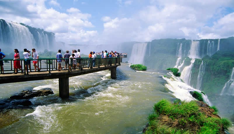 Más de 40 mil turistas visitaron las Cataratas del Iguazú en este verano 2022