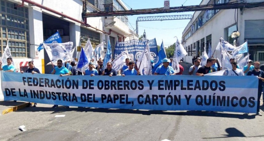 El gremio de los obreros y empleados de la Industria del Papel, cobrarán un bono de 45.000 pesos
