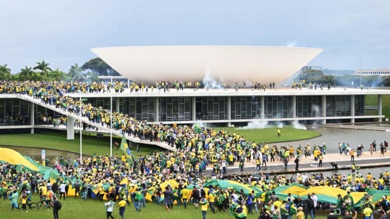 Lula decretó la intervención federal en Brasilia