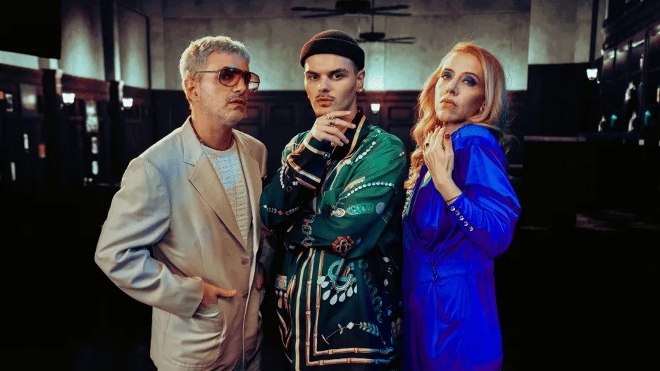 Miranda y Abraham Mateo juntos en un clip de Pimpinela