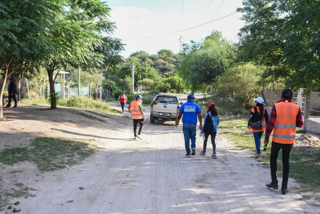 Gobierno sigue desplegando acciones preventivas contra el dengue en la capital