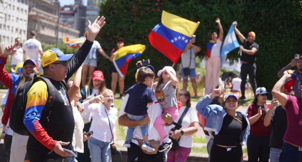 Residentes venezolanos en Argentina festejaron la detención de Maduro