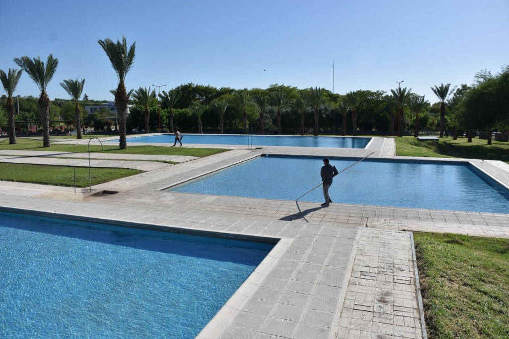 Habilitan las piletas del Parque de la Ciudad y comienzan colonias de vacaciones gratuitas