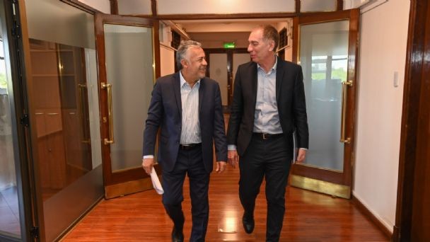 Santilli se reunió con el gobernador de Mendoza