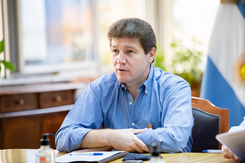 Melella se mostró molesto por la quita de impuestos a celulares