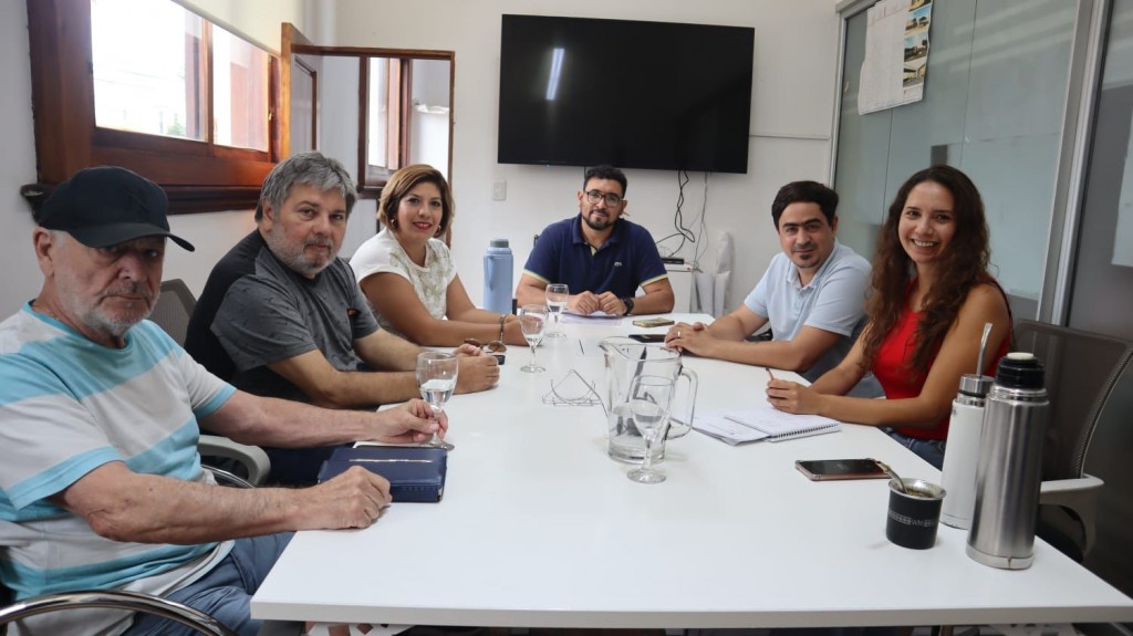 La Comisión de Selección de la Chaya avanza en la definición de la grilla artística