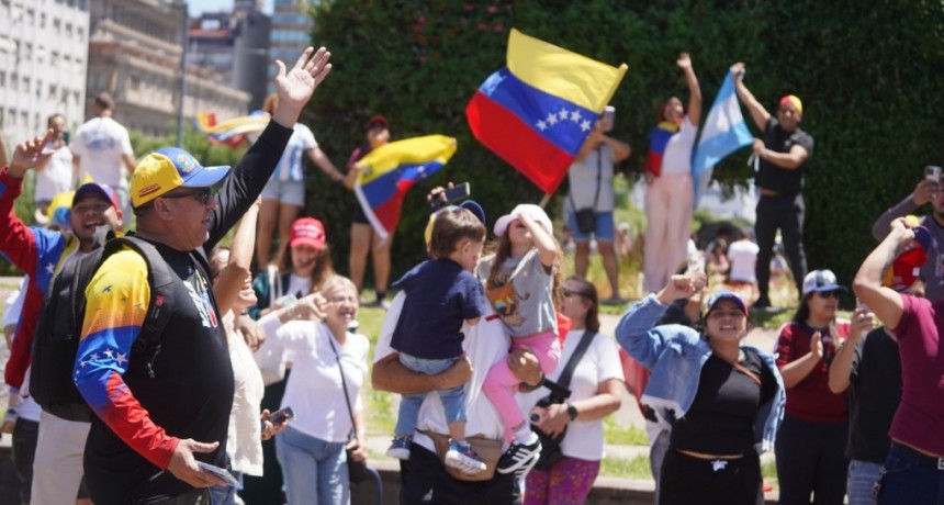 Residentes venezolanos en Argentina festejaron la detención de Maduro