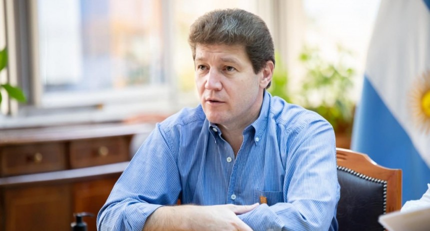 Melella se mostró molesto por la quita de impuestos a celulares