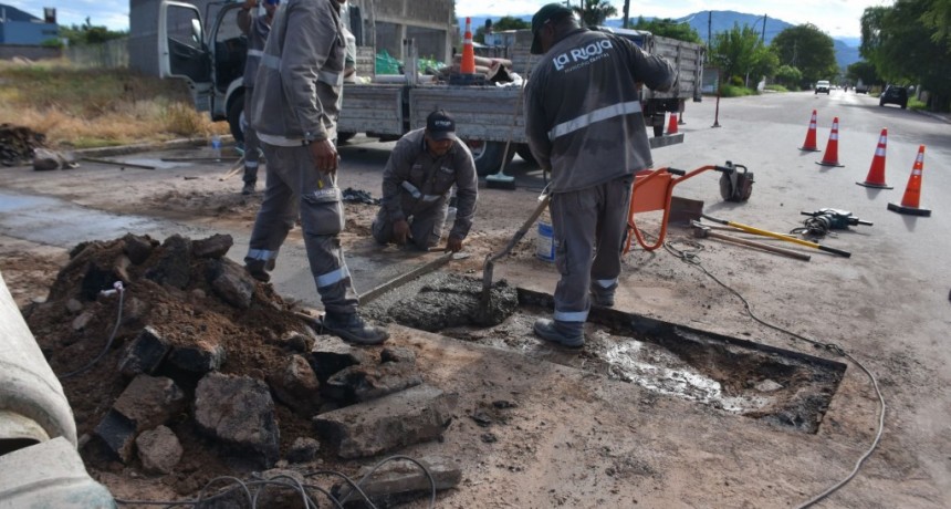 El municipio repara calles de la ciudad