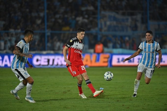  Copa de la Liga: River logró apenas un empate ante Atlético Tucumán