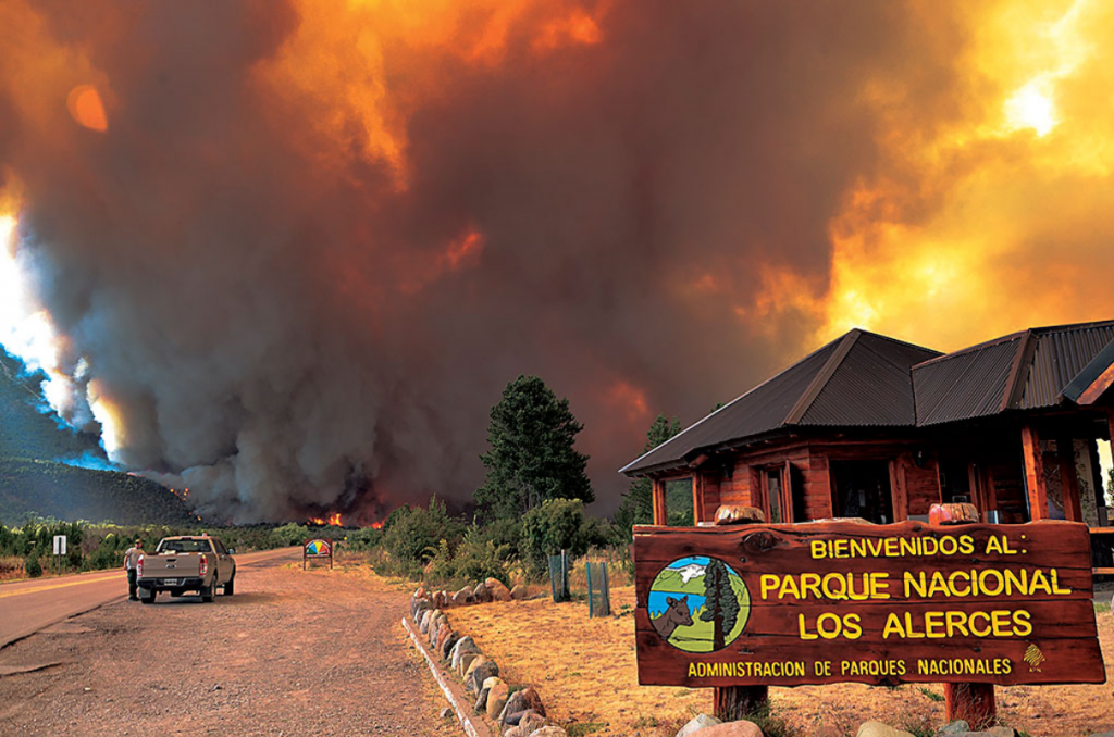 Caótica situación con los incendios en la Patagonia Argentina