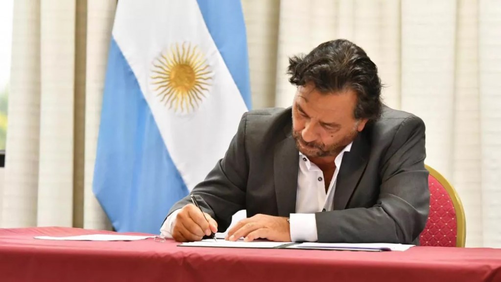 Sáenz firmó un DNU que obliga a exámenes toxicológicos a funcionarios de los tres poderes del Estado