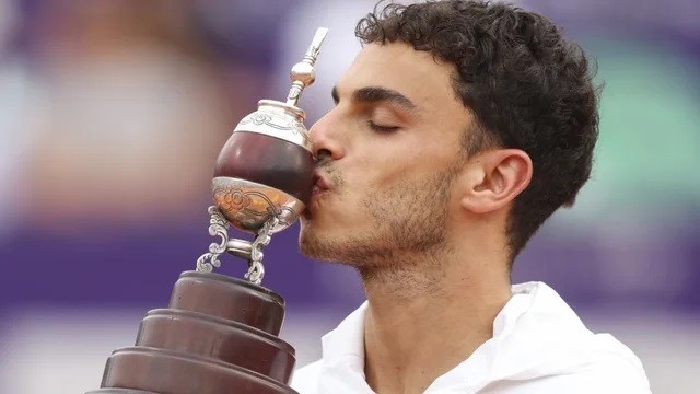  Cerúndolo se consagró campeón y se sumó al selecto grupo de argentinos que ganaron el Argentina Open