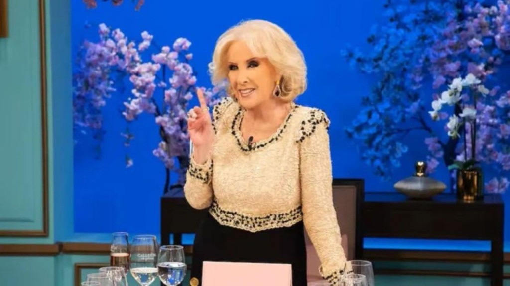 Mirtha Legrand celebra sus 99 años con una cena íntima y figuras del espectáculo  