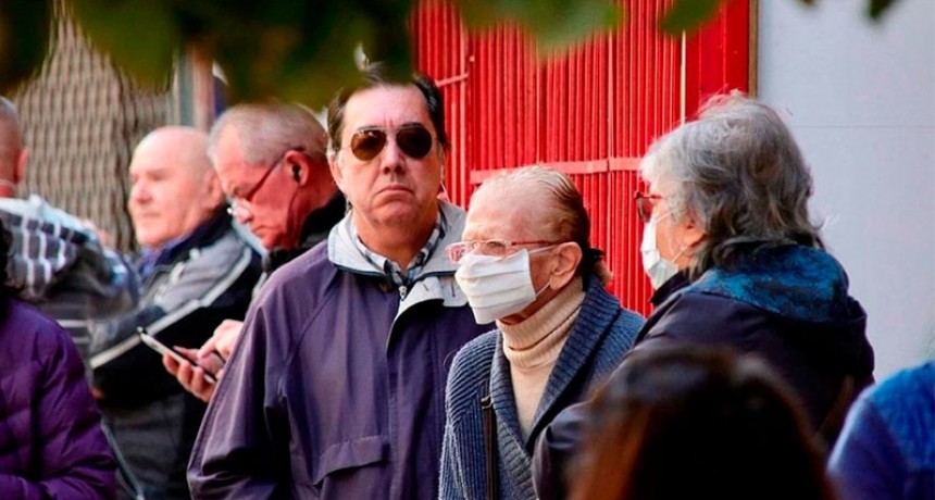 El Gobierno anunci&oacute; un subsidio extraordinario de $ 1.500 a jubilados en abril y mayo