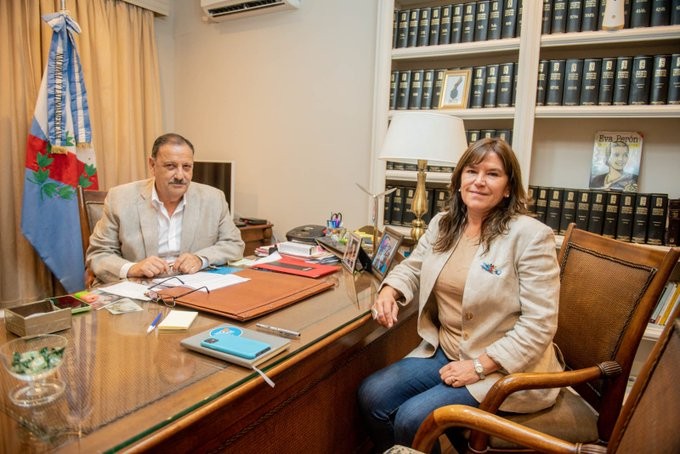 Quintela recibió a Inés Brizuela y Doria para resolver el pago a empleados  y funcionarios municipales