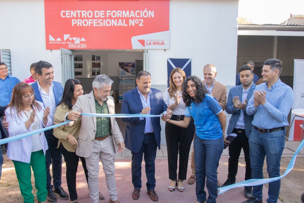 Quintela inauguró el Centro de Formación Profesional N° 2 