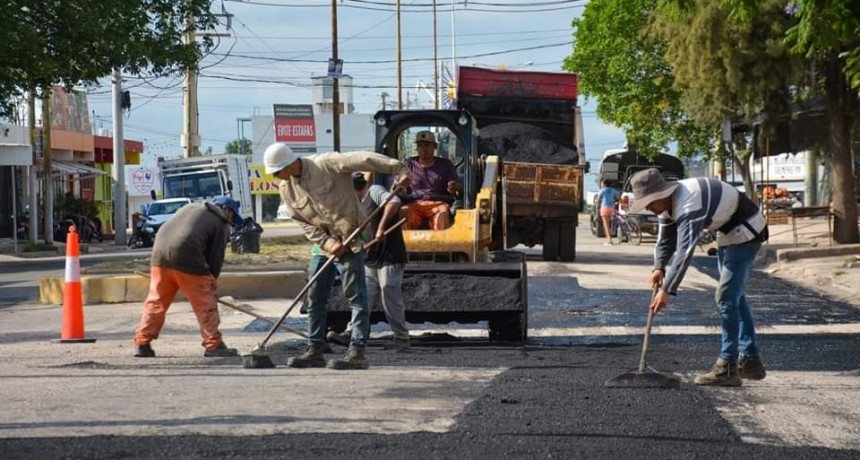 Municipio capitalino sigue desplegando operativos de bacheo