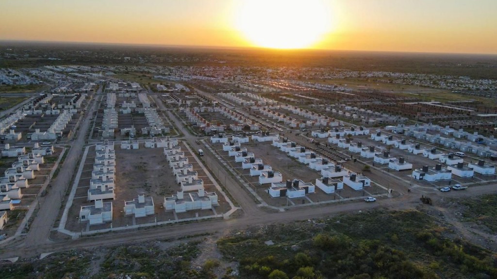 La Provincia intima a deudores de viviendas sociales y advierte con avanzar en el cobro judicial