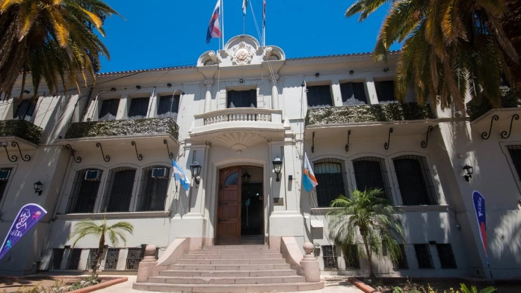 La Provincia actualiza datos de contratados del Estado hasta el 30 de abril