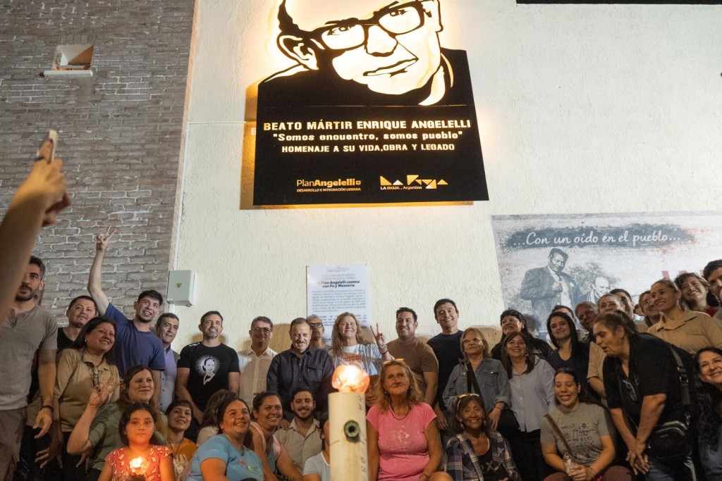 Inauguraron un mural en homenaje a Monse&ntilde;or Angelelli en el barrio Francisco II