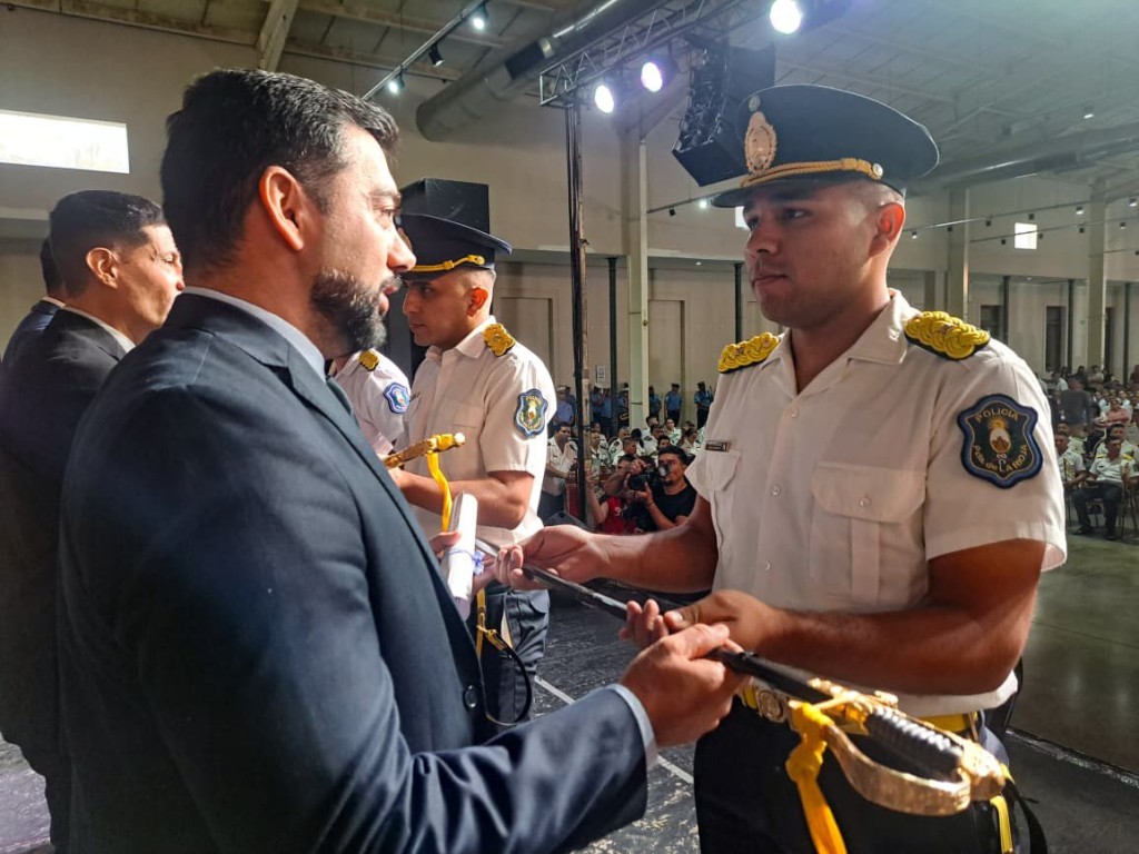 La Rioja sum&oacute; 57 nuevos oficiales y refuerza la profesionalizaci&oacute;n de la seguridad