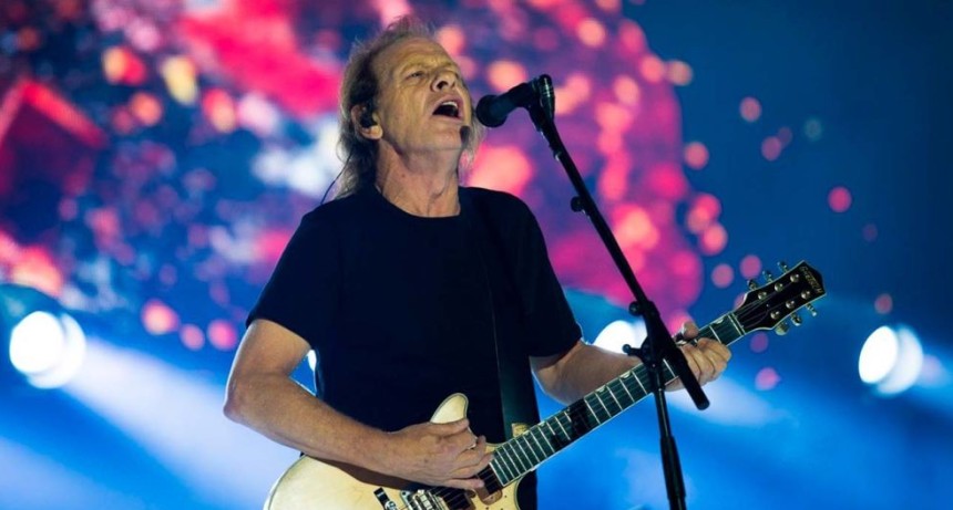 Internaron en Buenos Aires al guitarrista de AC/DC a d&iacute;as de River