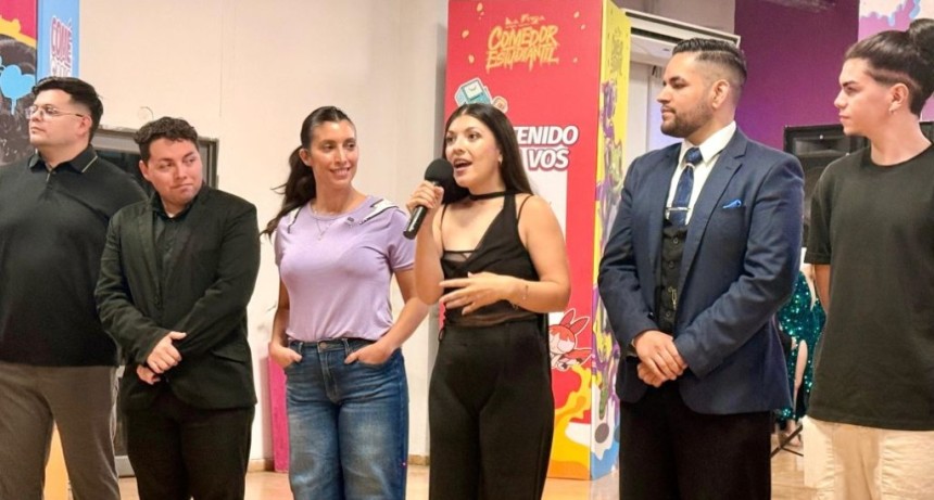 La senadora Florencia L&oacute;pez acompa&ntilde;a el desarrollo de j&oacute;venes artistas riojanos