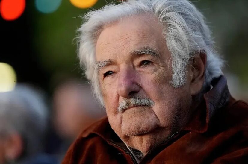 Mujica anunció que padece un 