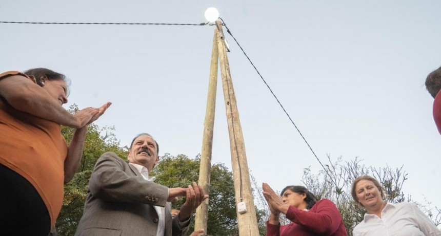   Obra de electrificación rural fue inaugurada en General Ocampo