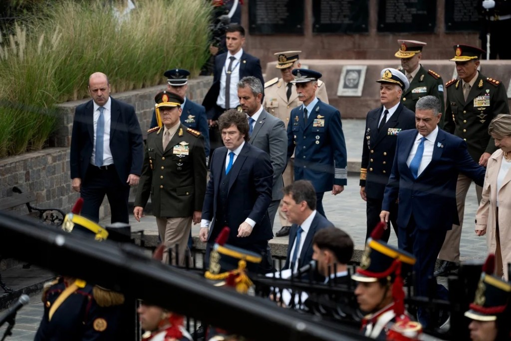 Mart&iacute;n Menem gener&oacute; pol&eacute;mica por una imprecisi&oacute;n al referirse a la Guerra de Malvinas