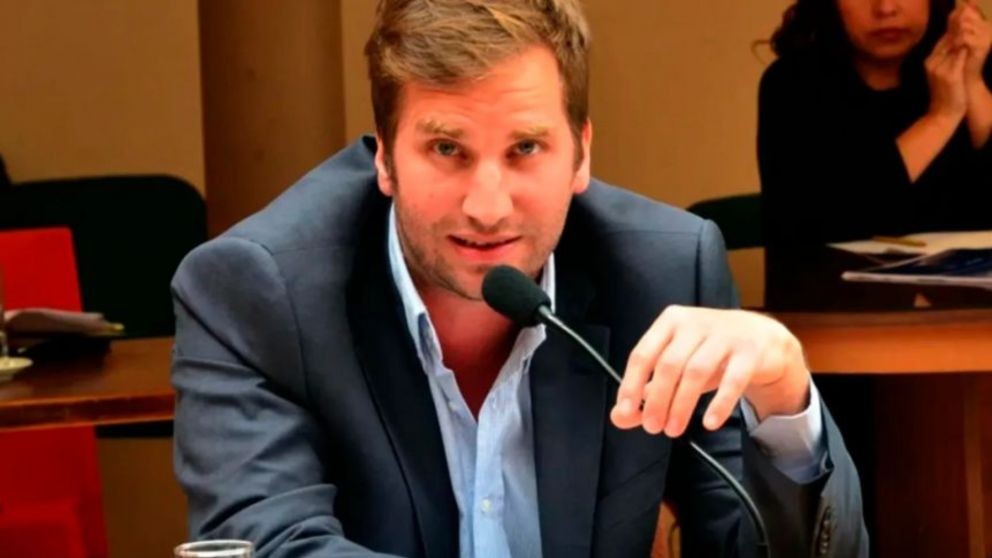 Pettovello desplaz&oacute; a su jefe de Gabinete por un cr&eacute;dito hipotecario del Banco Naci&oacute;n