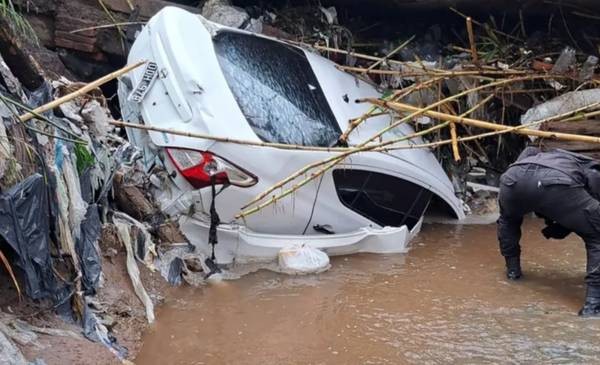 Tragedia en Tucum&aacute;n: el temporal dej&oacute; muertos, evacuados y familias aisladas