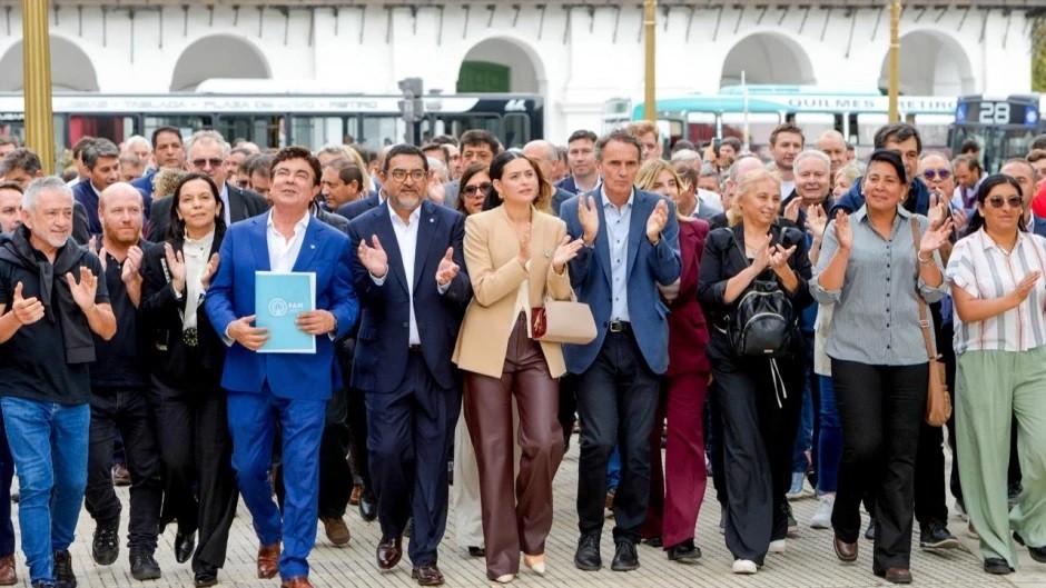 Intendentes de todo el pa&iacute;s reclamaron al Gobierno por fondos y obras paralizadas