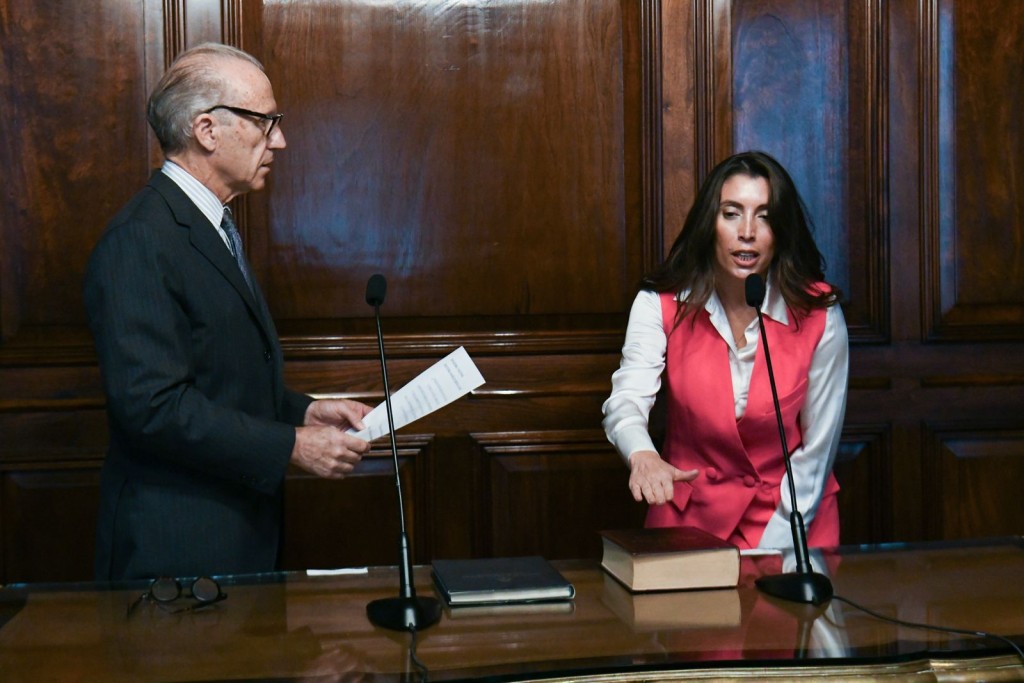 Florencia L&oacute;pez jur&oacute; como integrante del Jurado de Enjuiciamiento de Magistrados