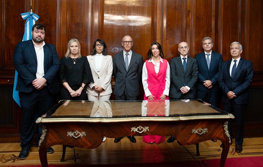 Florencia L&oacute;pez jur&oacute; como integrante del Jurado de Enjuiciamiento de Magistrados