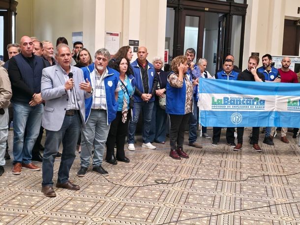 La Bancaria confirm&oacute; paro de 24 horas para el lunes 27 de abril