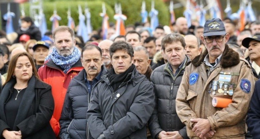 Quintela particip&oacute; del acto central por Malvinas en Ushuaia, junto a Kicillof y Melella