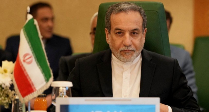 Ir&aacute;n celebr&oacute; el alto al fuego con Estados Unidos y reabre el estrecho de Ormuz