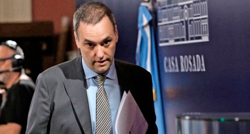 Pollicita pidi&oacute; levantar el secreto bancario de Adorni y su esposa