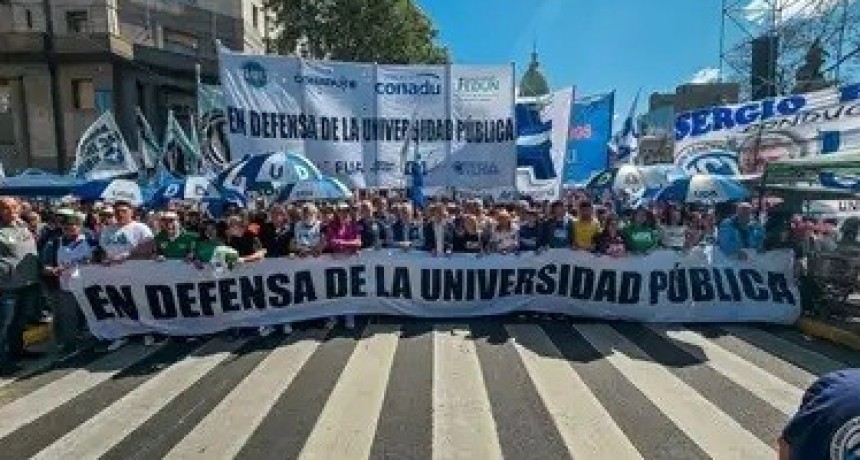 Universidades vuelven a las calles y redoblan la presi&oacute;n contra el Gobierno por el financiamiento