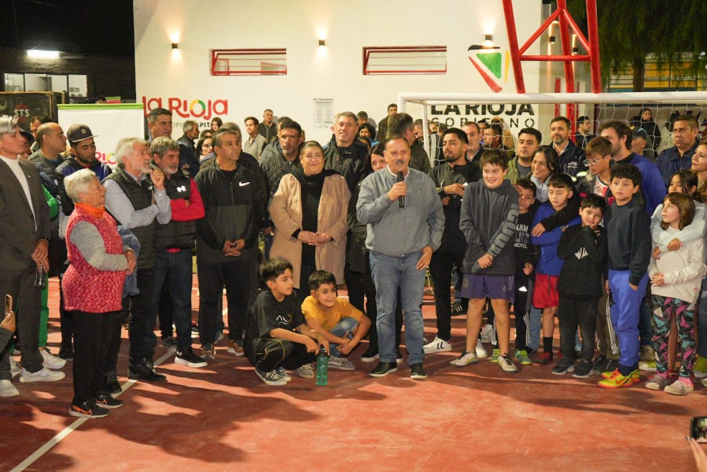  Quintela y Molina inauguraron centro deportivo 