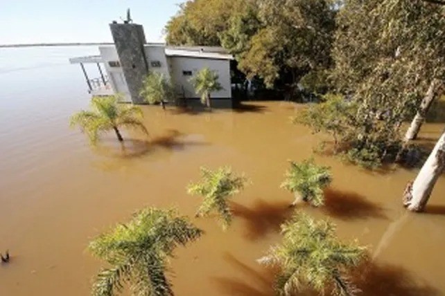 Más de 500 personas fueron evacuadas en Concordia por la crecida del río Uruguay