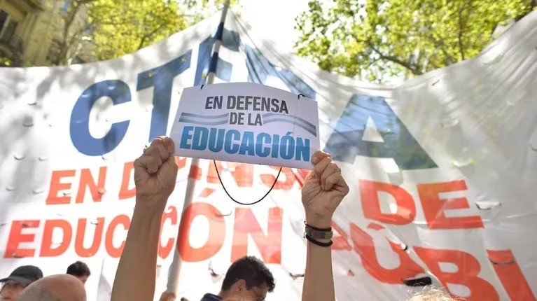 Gremios docentes convocaron a un paro nacional para este jueves 