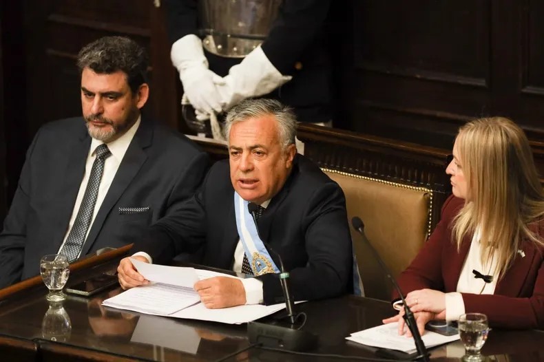 Mendoza emula a La Rioja y baja la tarifa eléctrica