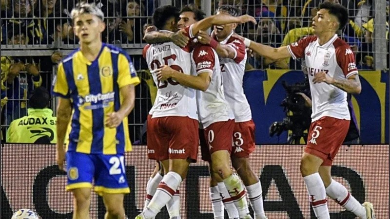 Huracán es uno de los semifinalistas del Torneo Apertura