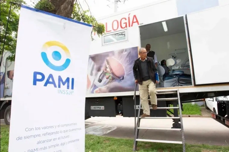 Esc&aacute;ndalo en el PAMI: destapan una red millonaria de fraude con anteojos y prestaciones m&eacute;dicas fantasma
