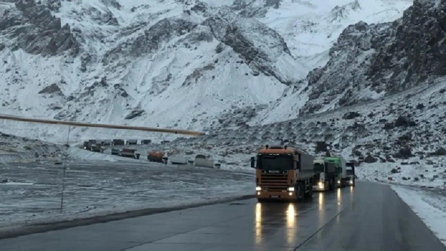 Cerraron el Paso Internacional Cristo Redentor en Mendoza por nevadas en la zona de alta monta&ntilde;a